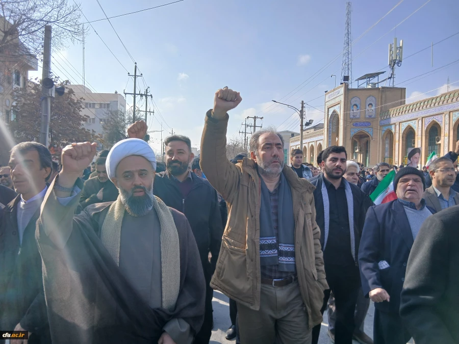 حضور پرشور اساتید، کارکنان و دانشجویان دانشگاه فرهنگیان استان کرمانشاه در مراسم تشییع و تدفین شهدای فتنه آمریکایی - صهیونیستی
 4