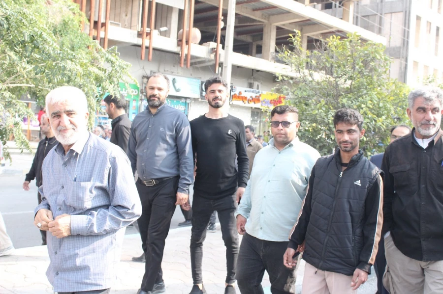 حضور دانشگاهیان دانشگاه فرهنگیان استان بوشهر در مراسم تشییع شهید مدافع امنیت 12