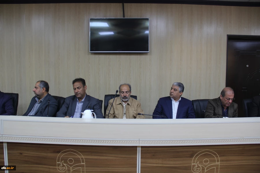 
نهاد نمایندگی مقام معظم رهبری در دانشگاه های استان هرمزگان با همکاری سازمان بسیج اساتید استان هرمزگان پیش اجلاس مهدویت و انقلاب اسلامی با موضوع "نقش خانواده درظهوروایجاد تمدن اسلامی با رویکرد ظرفیت های انقلاب اسلامی"
 10