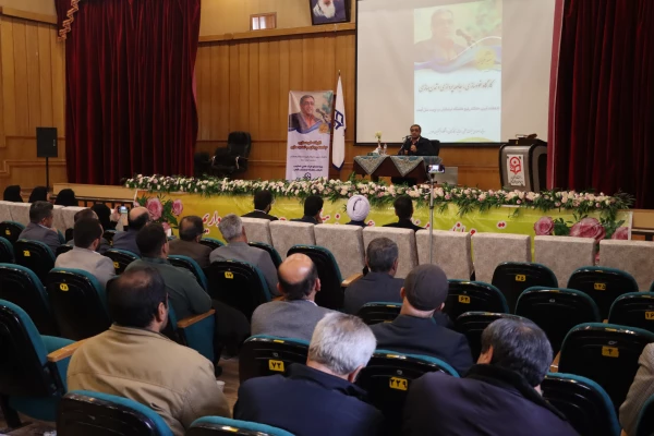 کارگاه تخصصی «خودسازی، جامعه پردازی و تمدن سازی» با هدف تبیین جایگاه دانشگاه فرهنگیان در تربیت نسل آینده، به همت دانشگاه فرهنگیان فارس و با سخنرانی دکتر سعید عزیزی در شیراز برگزار شد.

 6