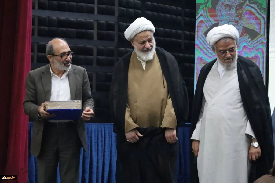 
پنجمین اجلاسیه ملی مهدویت و انقلاب اسلامی به میزبانی استان هرمزگان
 10