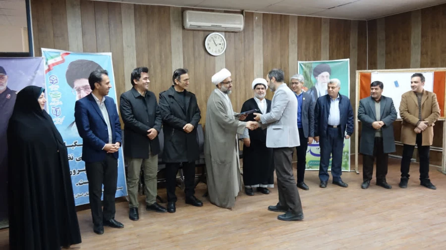 شست هم اندیشی اساتید و کارکنان دانشگاه فرهنگیان کردستان برگزار شد 7