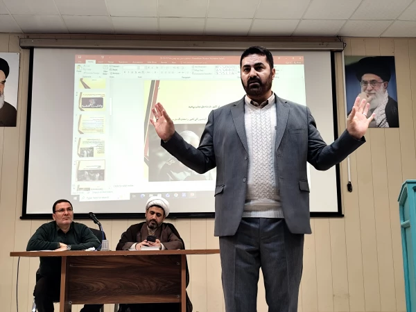 برگزاری آیین اختتامیه جشنواره «بیان نو» طرح تحول دروس معارف استان کرمانشاه 6