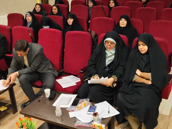 برگزاری آیین اختتامیه جشنواره «بیان نو» طرح تحول دروس معارف استان کرمانشاه 7