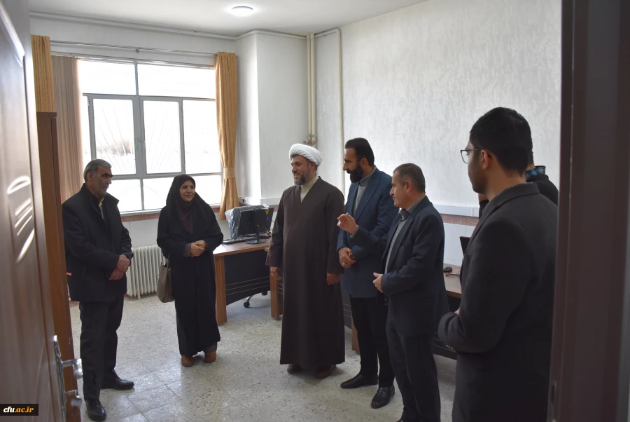 آیین افتتاحیه دفاتر اعضای هیات علمی دانشکده علوم انسانی دانشگاه فرهنگیان استان با حضور سرپرست مدیریت دانشگاه برگزار شد
 11