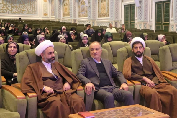 برگزاری اردوی زیارتی ـ فرهنگی مشهداولی ها ویژه دانشجومعلمان دختر دانشگاه فرهنگیان استان اصفهان 3