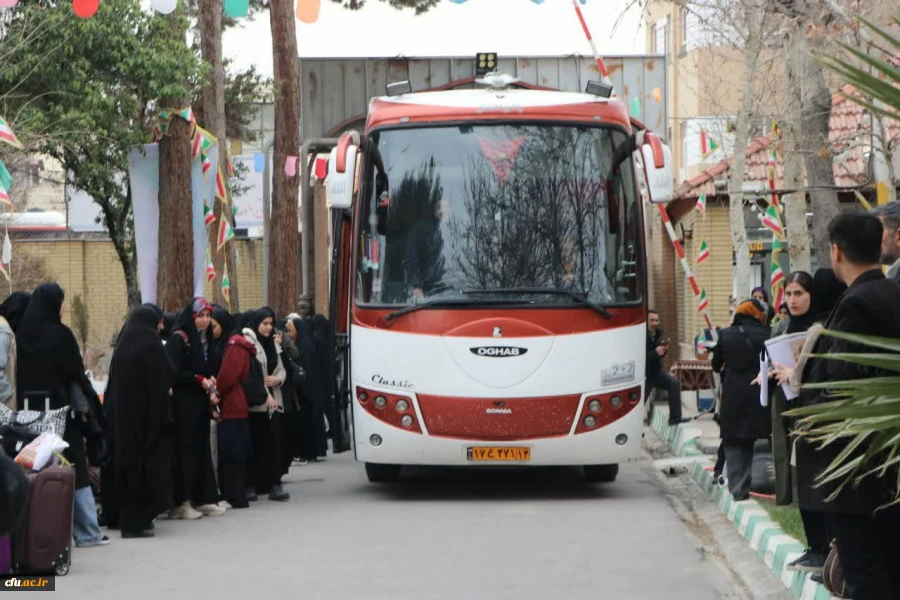 آغاز بهره برداری از 22 پروژه عمرانی آموزشی دانشجویی دانشگاه فرهنگیان اصفهان همزمان با فرارسیدن ایام الله 22 بهمن
 6