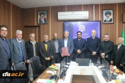 در نشست مشترک رئیس دانشگاه فرهنگیان خراسان رضوی با معاون وزیر آموزش و پرورش و برخی از اعضای مجمع نمایندگان مجلس استان بر توسعه زیرساخت های این دانشگاه تاکید شد
 2