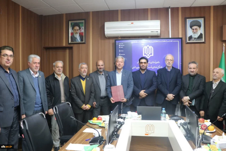 در نشست مشترک رئیس دانشگاه فرهنگیان خراسان رضوی با معاون وزیر آموزش و پرورش و برخی از اعضای مجمع نمایندگان مجلس استان بر توسعه زیرساخت های این دانشگاه تاکید شد
 2