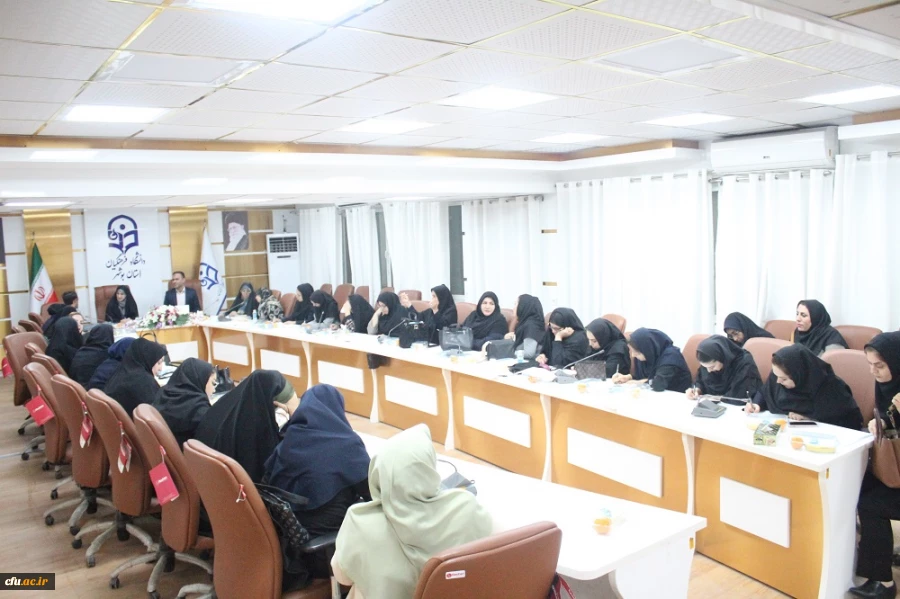 در دانشگاه فرهنگیان استان بوشهر؛
برگزاری نشست هم اندیشی بررسی چالش ها و ارائه راهکارها برای بهبود کیفیت درس کارورزی 2