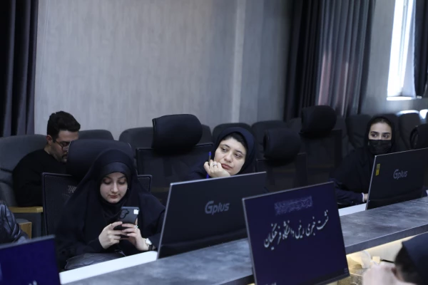 نشست خبری 