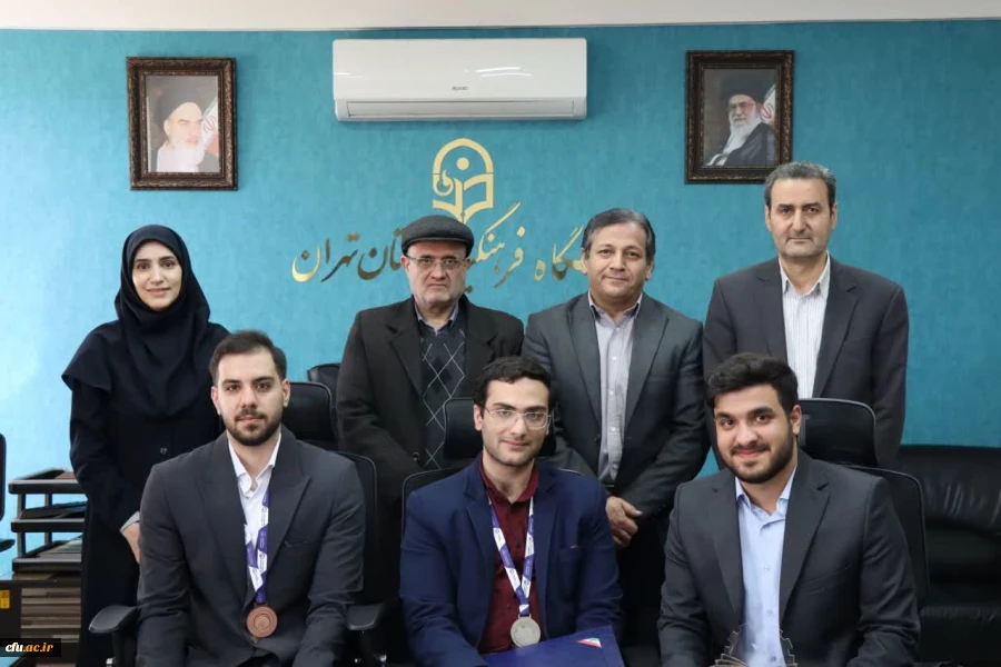 در چهاردهمین مسابقه ملی فناوری نانو دانشجو معلمان، نیما ذبیحی موفق به کسب مدال نقره و امیررضا صادقی موفق به کسب مدال برنز این دوره از مسابقات شدند. 2