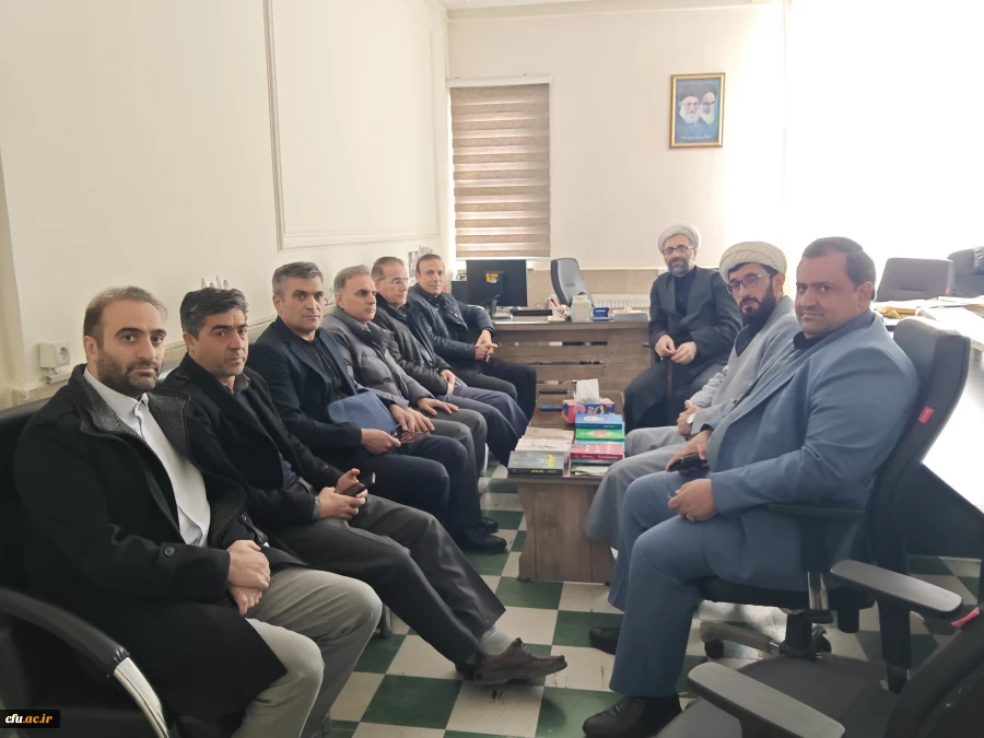 سومین نشست قرارگاه جهادی رسانه و امنیت اجتماعی در دانشگاه فرهنگیان استان آذربایجان شرقی برگزار شد
. 3