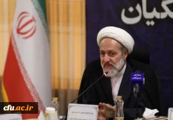تأکید بر هویت محوری، نقش استادان و مبانی توحیدی در تربیت مقاومتی دانشجومعلمان 2