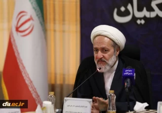 حجت الاسلام و المسلمین علی تقوی:

تأکید بر هویت محوری، نقش استادان و مبانی توحیدی در تربیت مقاومتی دانشجومعلمان