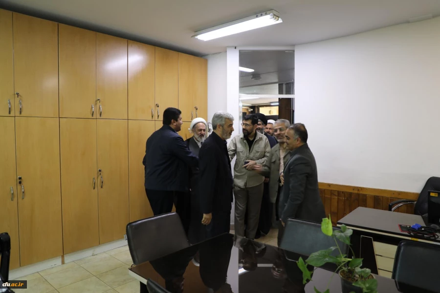 دیدار صمیمانه رئیس دانشگاه فرهنگیان با همکاران سازمان مرکزی در سال جدید 3