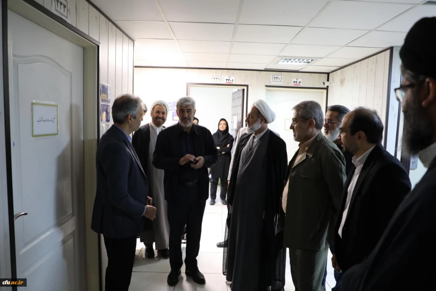 دیدار صمیمانه رئیس دانشگاه فرهنگیان با همکاران سازمان مرکزی در سال جدید 15