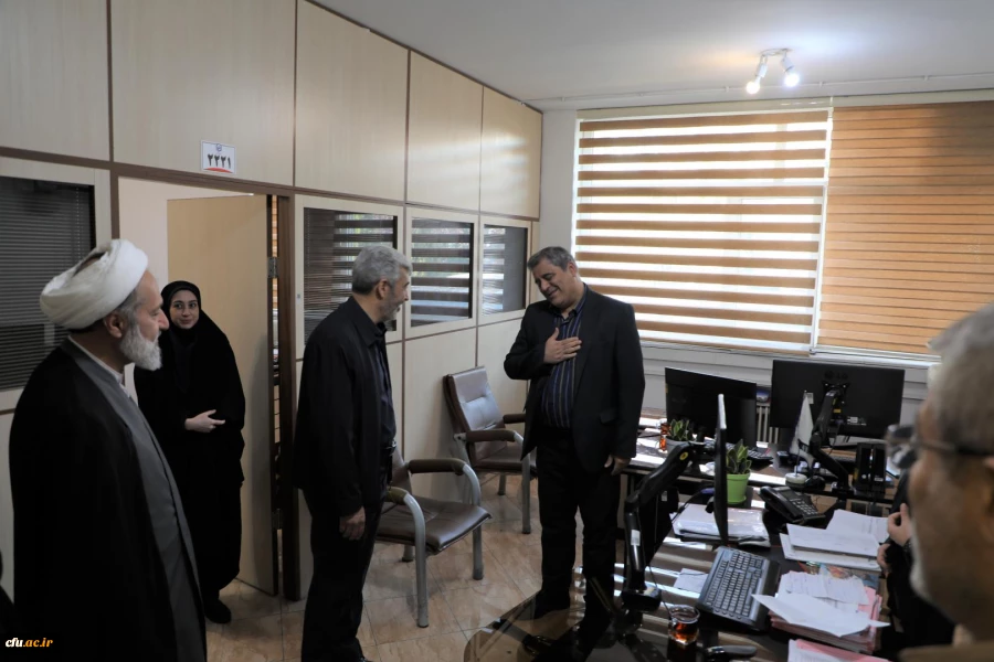 دیدار صمیمانه رئیس دانشگاه فرهنگیان با همکاران سازمان مرکزی در سال جدید 17