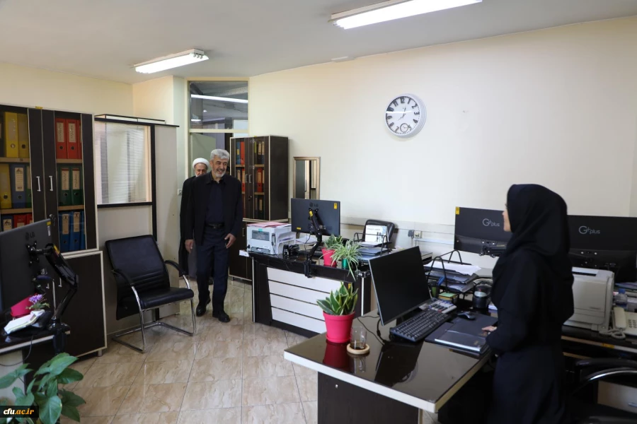 دیدار صمیمانه رئیس دانشگاه فرهنگیان با همکاران سازمان مرکزی در سال جدید 18
