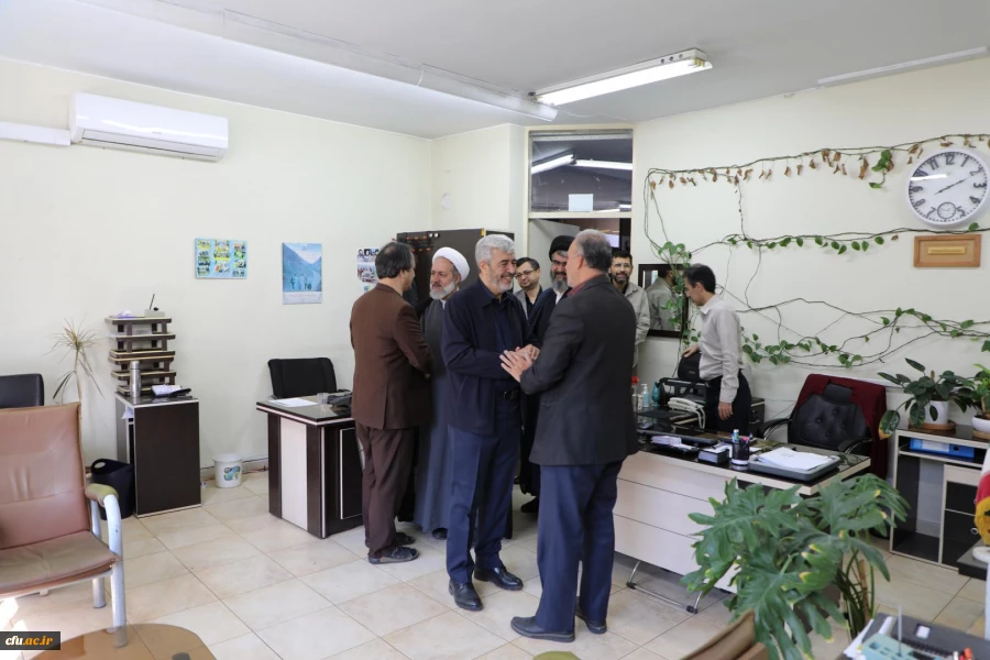 دیدار صمیمانه رئیس دانشگاه فرهنگیان با همکاران سازمان مرکزی در سال جدید 21