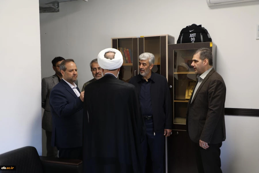 دیدار صمیمانه رئیس دانشگاه فرهنگیان با همکاران سازمان مرکزی در سال جدید 41
