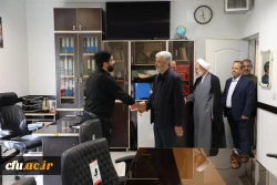 دیدار صمیمانه رئیس دانشگاه فرهنگیان با همکاران سازمان مرکزی در سال جدید 35
