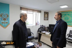 دیدار صمیمانه رئیس دانشگاه فرهنگیان با همکاران سازمان مرکزی در سال جدید 43