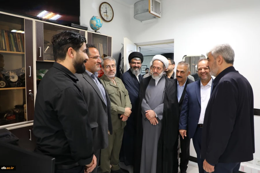 دیدار صمیمانه رئیس دانشگاه فرهنگیان با همکاران سازمان مرکزی در سال جدید 36