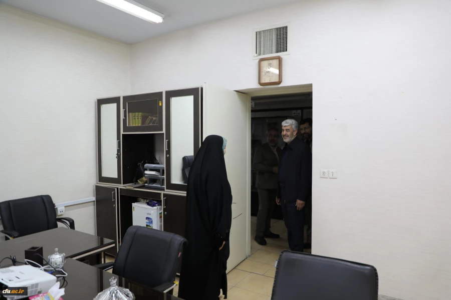 دیدار صمیمانه رئیس دانشگاه فرهنگیان با همکاران سازمان مرکزی در سال جدید 44
