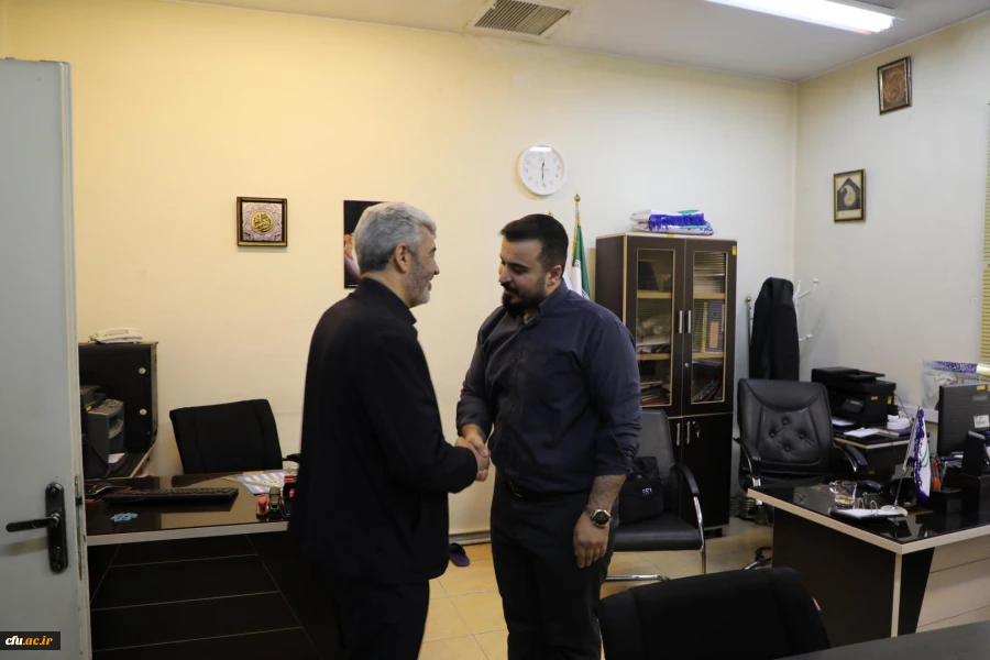 دیدار صمیمانه رئیس دانشگاه فرهنگیان با همکاران سازمان مرکزی در سال جدید 51