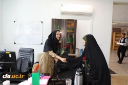 
دیدارآرزو عادلی فر سرپرست معاونت برنامه ریزی و توسعه منابع و حوریه رزاقیان مشاور امور بانوان دانشگاه فرهنگیان با بانوان سازمان مرکزی به مناسبت ولادت حضرت معصومه(س) 5