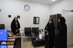
دیدارآرزو عادلی فر سرپرست معاونت برنامه ریزی و توسعه منابع و حوریه رزاقیان مشاور امور بانوان دانشگاه فرهنگیان با بانوان سازمان مرکزی به مناسبت ولادت حضرت معصومه(س) 9
