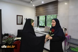 
دیدارآرزو عادلی فر سرپرست معاونت برنامه ریزی و توسعه منابع و حوریه رزاقیان مشاور امور بانوان دانشگاه فرهنگیان با بانوان سازمان مرکزی به مناسبت ولادت حضرت معصومه(س) 6