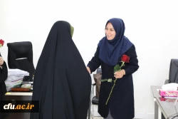 
دیدارآرزو عادلی فر سرپرست معاونت برنامه ریزی و توسعه منابع و حوریه رزاقیان مشاور امور بانوان دانشگاه فرهنگیان با بانوان سازمان مرکزی به مناسبت ولادت حضرت معصومه(س) 6