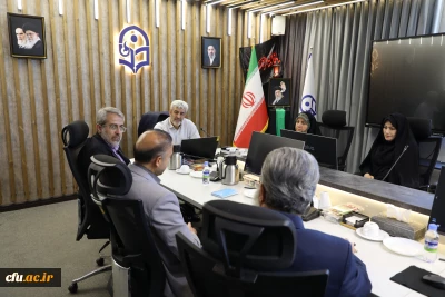رئیس دانشگاه فرهنگیان:

خداوند جای خالی شهدا را با بخشش زندگی عزتمندانه به خانواده  ی آن ها جبران می کند
