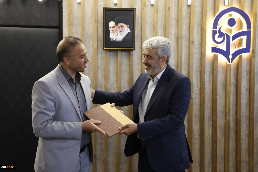 جلسه اداره کل شاهد 10