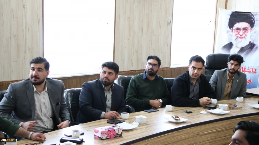دیدار صمیمی نمایندگان بسیج دانشجویی با ریاست دانشگاه فرهنگیان کرمانشاه
 7