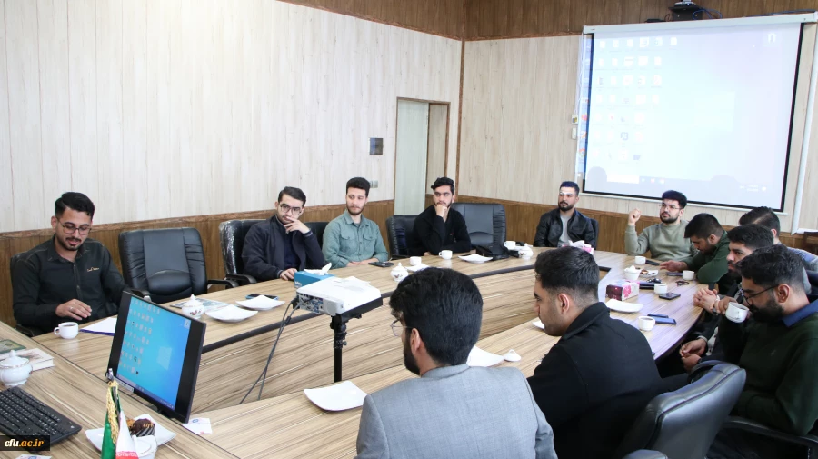 دیدار صمیمی نمایندگان بسیج دانشجویی با ریاست دانشگاه فرهنگیان کرمانشاه
 4