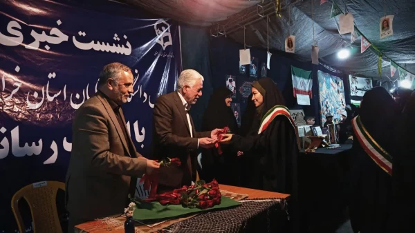 نشست خبری رئیس دانشگاه فرهنگیان خراسان رضوی با اصحاب رسانه  6