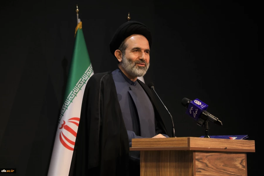 نقش مدارس و معلمان در تربیت افراد جامعه بسیار مهم است 2