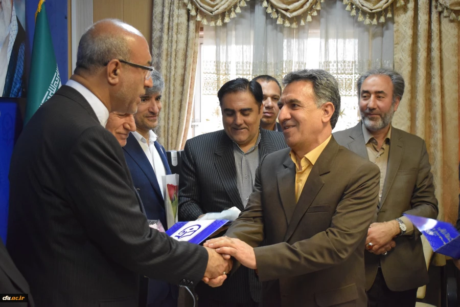 تقدیر استاندار کرمانشاه از ریاست، اساتید و دانشجو-معلمان دانشگاه فرهنگیان
 3