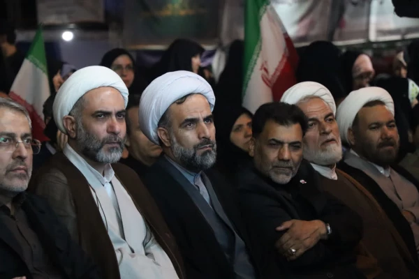 برگزاری مراسم گرامیداشت مقام معلم در موکب دانشگاه فرهنگیان
 4