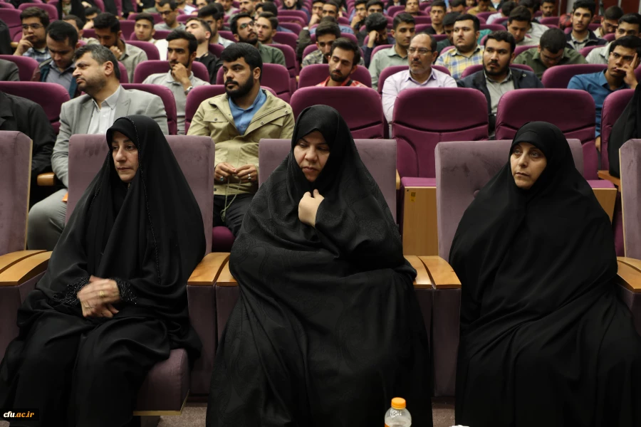 آیین گرامیداشت سالروز حضور ارزشمند رهبر شهید انقلاب در دانشگاه فرهنگیان 8