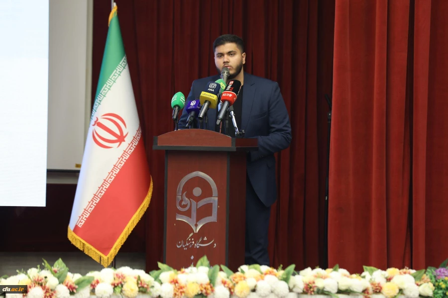 آیین گرامیداشت سالروز حضور ارزشمند رهبر شهید انقلاب در دانشگاه فرهنگیان 32