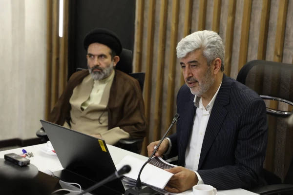 دانشجومعلمان بسیجی، پیشرانان مرجعیت علمی 

 10