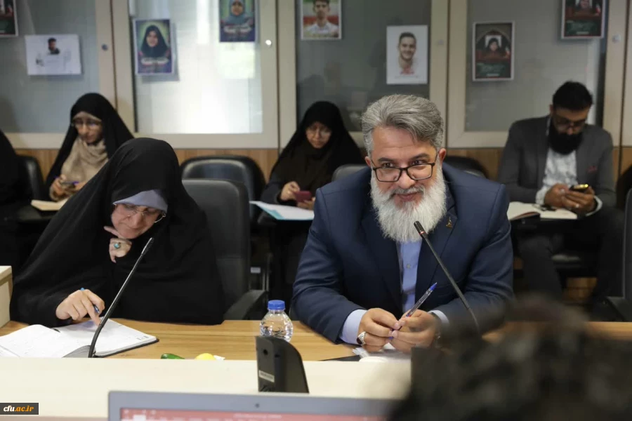 ستاد ملی گرامیداشت دفاع مقدس و مقاومت با حضور مدیرکل امور شاهد و ایثارگران دانشگاه فرهنگیان در وزارت آموزش وپرورش، برگزار شد. 2