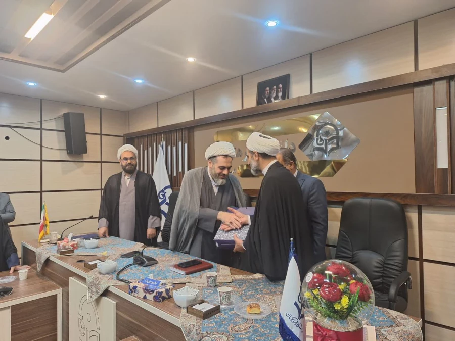 آیین تکریم و معارفه مسئول نهاد نمایندگی مقام معظم رهبری در دانشگاه فرهنگیان یزد برگزار شد 5
