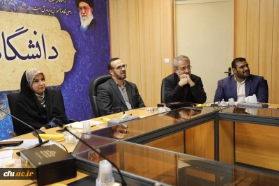برگزاری نشست صمیمانه کارکنان شرکتی سازمان مرکزی دانشگاه فرهنگیان با مسئولان