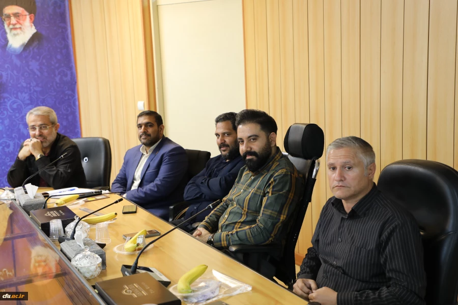 برگزاری نشست صمیمانه با کارکنان شرکتی سازمان مرکزی دانشگاه فرهنگیان 12