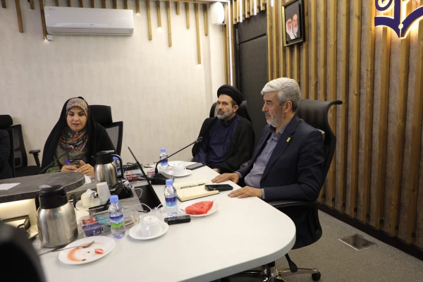 با تعامل با نهادهای مختلف از ظرفیت استان ها برای رشد بهره گیرید 4